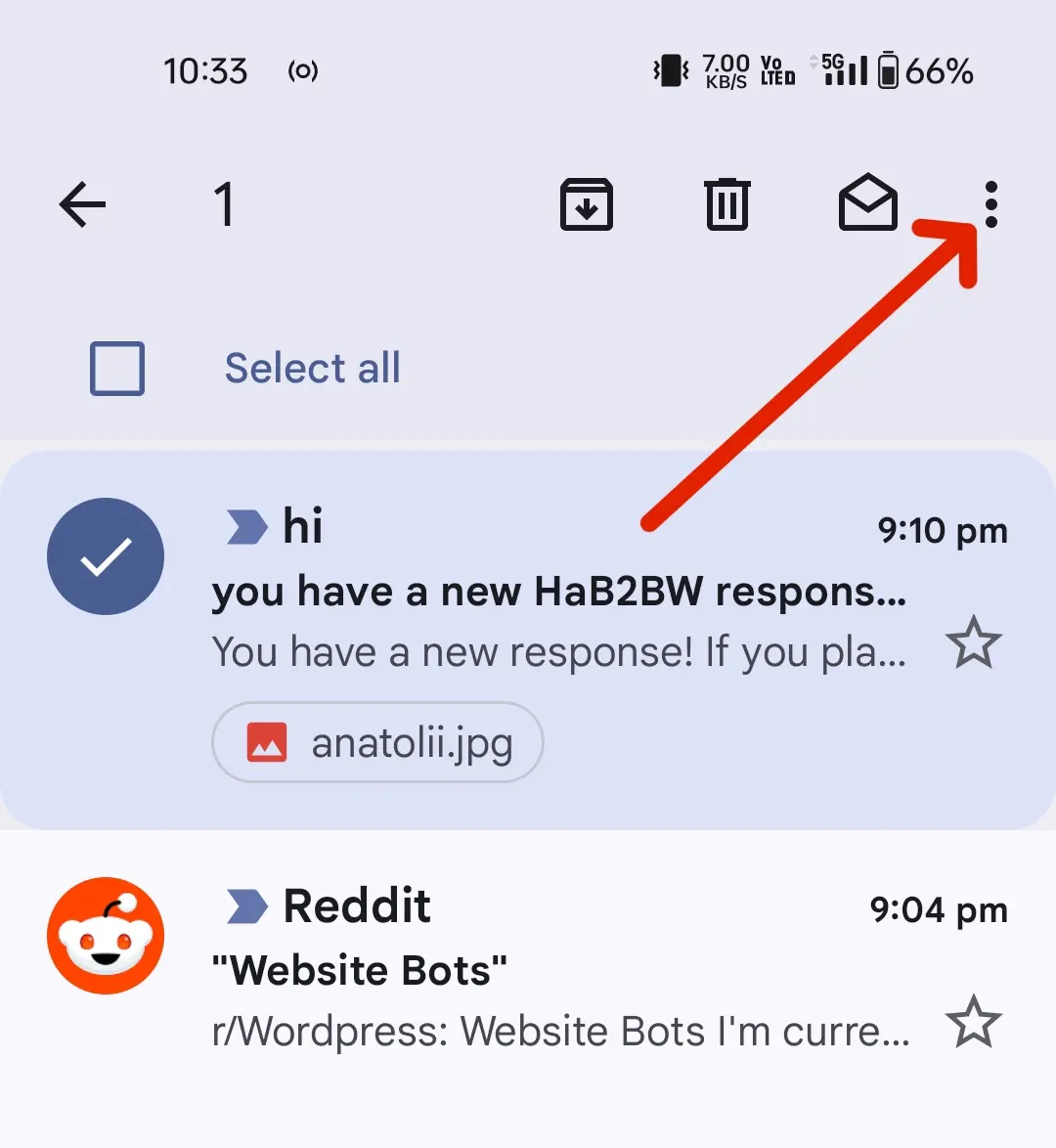 मोबाइल से Gmail में लेबल कैसे बनाएं? जानें Step By Step तरीका 7 email select Kare aur 3 dots per click Karen